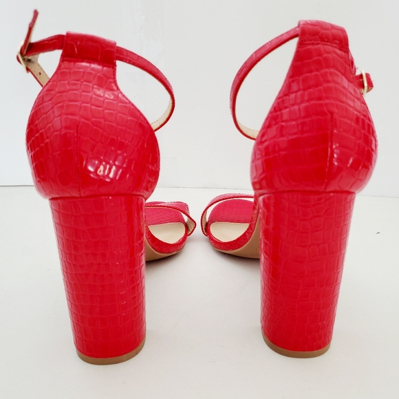 Wild Diva Red Croc-Embossed Ankle Strap Sandals Size 8 - Picture 9 of 9